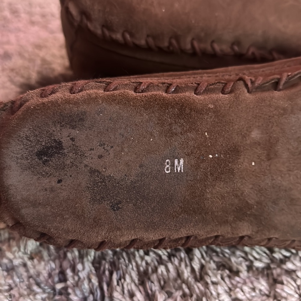 L.L. Bean Men’s Wicked Good Brown Slippers - Picture 10 of 14